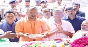 उत्तर प्रदेश के 72 जनपदों में डायलिसिस की फ्री सुविधा, सभी 75 जनपदों में ICU बेड की सुविधा- सीएम योगी