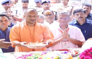 उत्तर प्रदेश के 72 जनपदों में डायलिसिस की फ्री सुविधा, सभी 75 जनपदों में ICU बेड की सुविधा- सीएम योगी