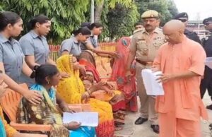 महिलाओं की गुहार पर सीएम योगी ने दिया भरोसा, विदेशों में फंसे लोगों की वापसी कराएंगे