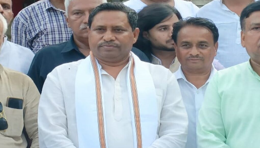 भाजपा सांसद रामशंकर कठेरिया को दो साल की सजा, जानिए सजा के बाद सांसद ने क्या कहा
