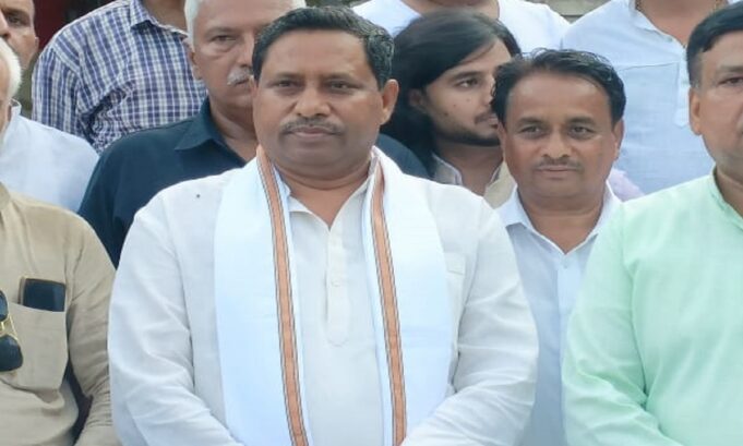 भाजपा सांसद रामशंकर कठेरिया को दो साल की सजा, जानिए सजा के बाद सांसद ने क्या कहा